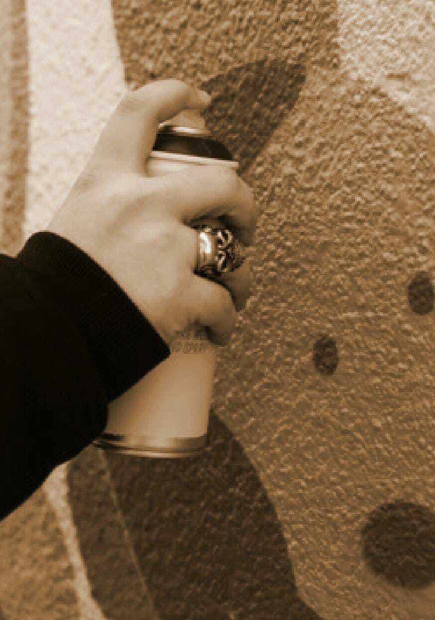 Imagen para los medios: Pintar un mural en una façana