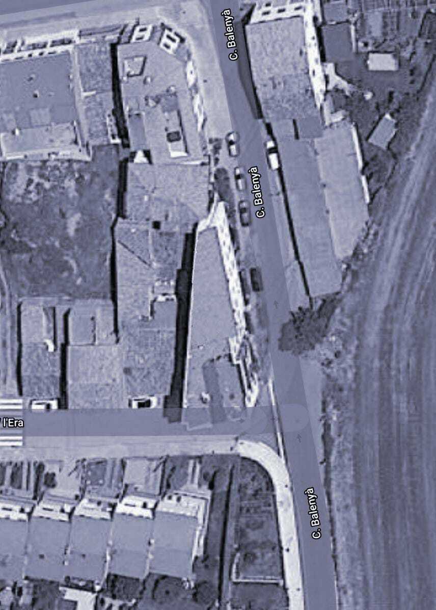 Imatge pels mitjans: Col·locació d&#39;un punt de llum al carrer de Balenyà